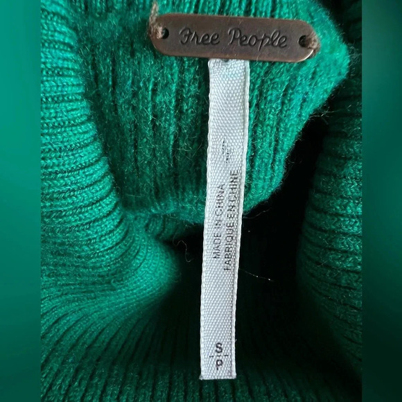Free People Aspen Wool Ribbed Turtleneck Sweater Size S - Picture 5 of 8